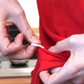 7 способов удалить жвачку с одежды в домашних условиях