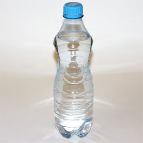 Почему нельзя набирать воду в пустые пластиковые бутылки
