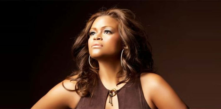 Модели-толстушки вытесняют худых манекенщиц