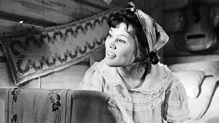 Люсьена Овчинникова: как сложилась судьба той самой Кати из «Девчат»