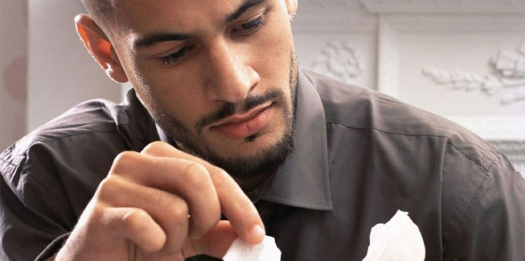 Ученые: Степень ревнивости зависит от роста мужчины