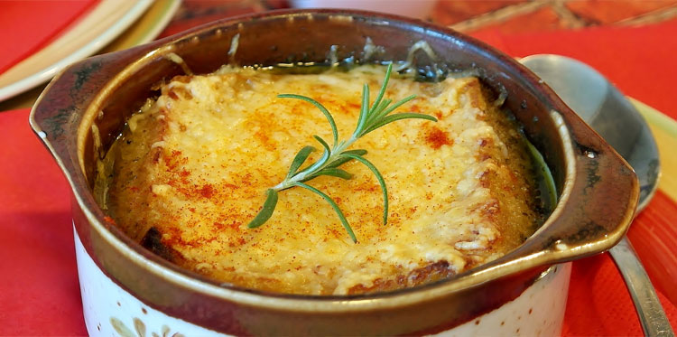 От разогретой пищи страдает бюст