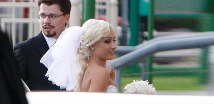 Гарик Бульдог Харламов женился!