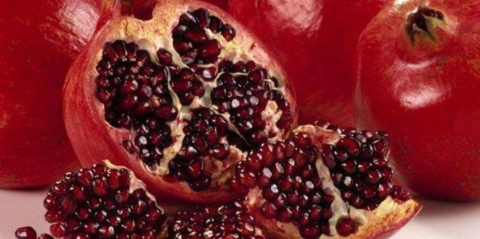 Назван сок, который быстро сжигает жир в области талии