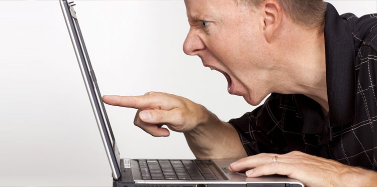 Ученые: оскорбление женщин в сети - фишка неудачников