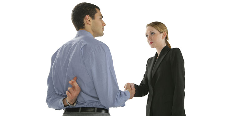 Что делать, если Вам врут в глаза