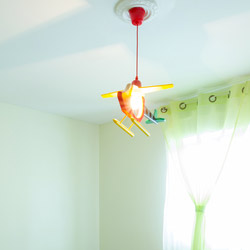 Правила выбора светильника для детской комнаты