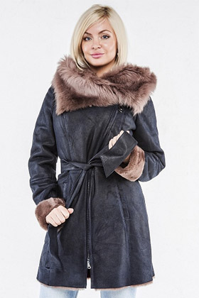 Шикарные и стильные зимние пальто с меховой отделкой