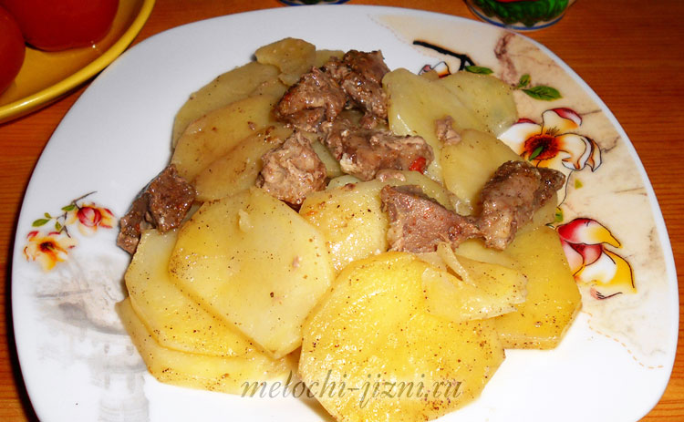 Картофель с мясом в духовке