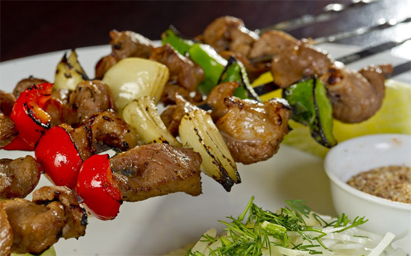 Как вкусно замариновать шашлык
