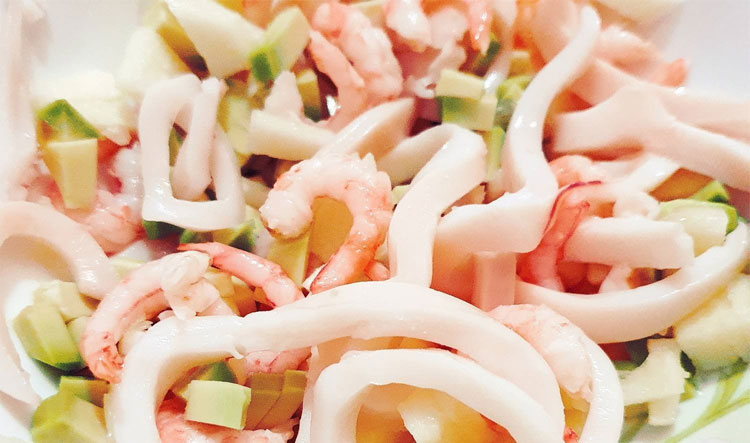 Салаты с кальмарами