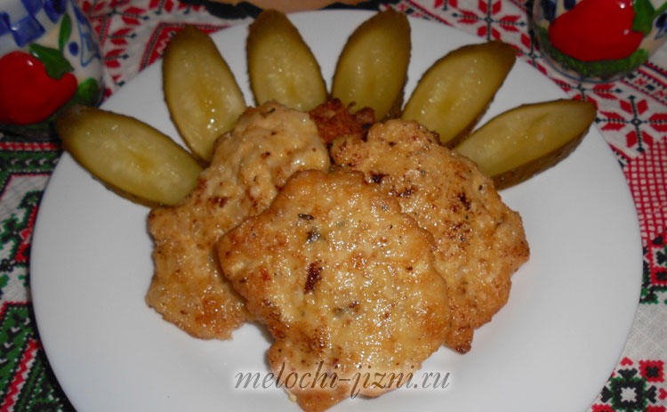 Куриные котлеты с манкой