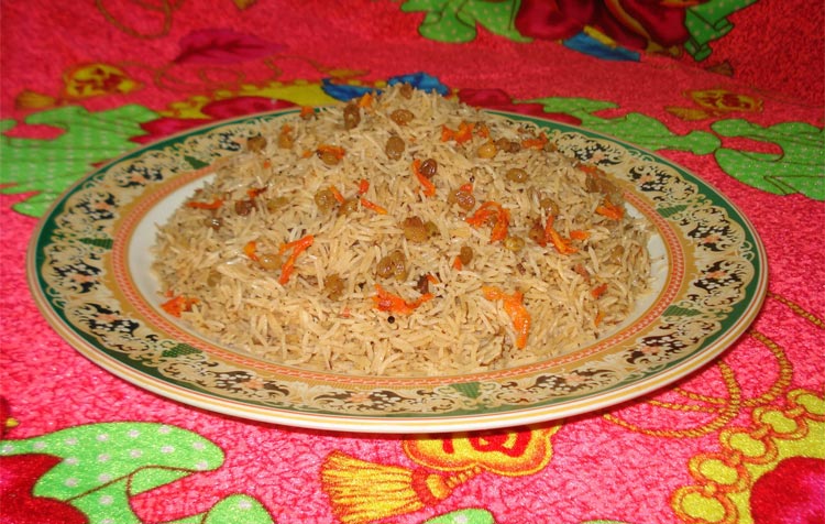 Узбекский плов с изюмом