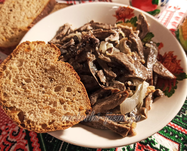 Салат из свиного сердца