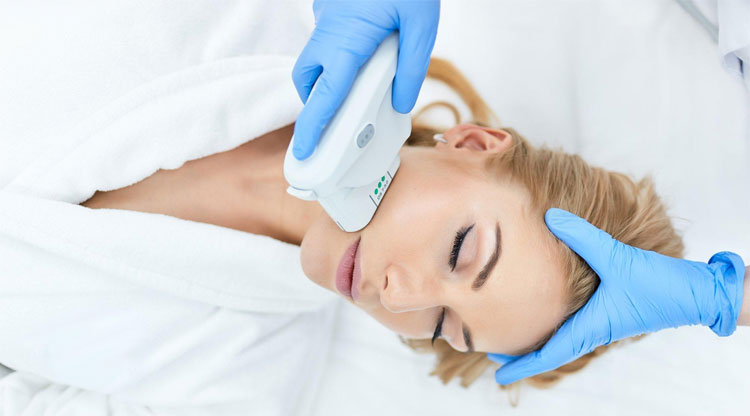 SMAS-лифтинг: как подтянуть кожу без без операций