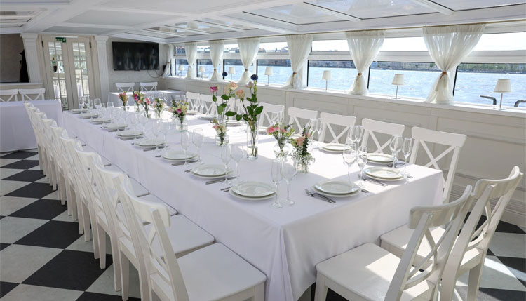 Мероприятие на теплоходе: как превратить праздник в особенное событие