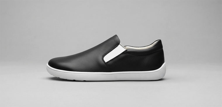 Черные слипоны Barefoot на подошве
