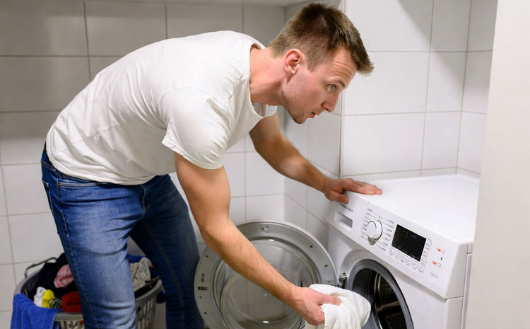 Мужчина в системе домашних координат