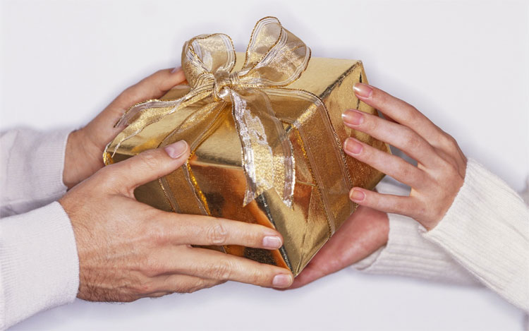 О чём говорит его подарок